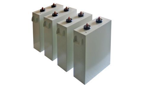 如何區(qū)分電容器的正負(fù)極？